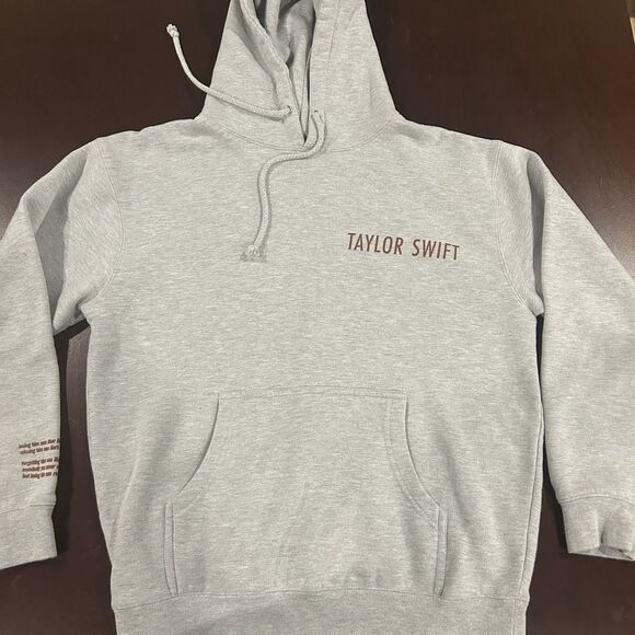 Taylor Swift Red Album Taylor’s Version Medium Hoodie Sweatshirt Fan Merch - Picture 1 of 8